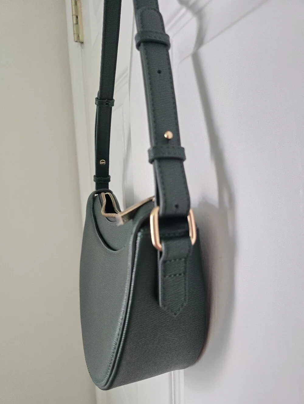 Loft Crescent Shoulder Bag In Forest Green